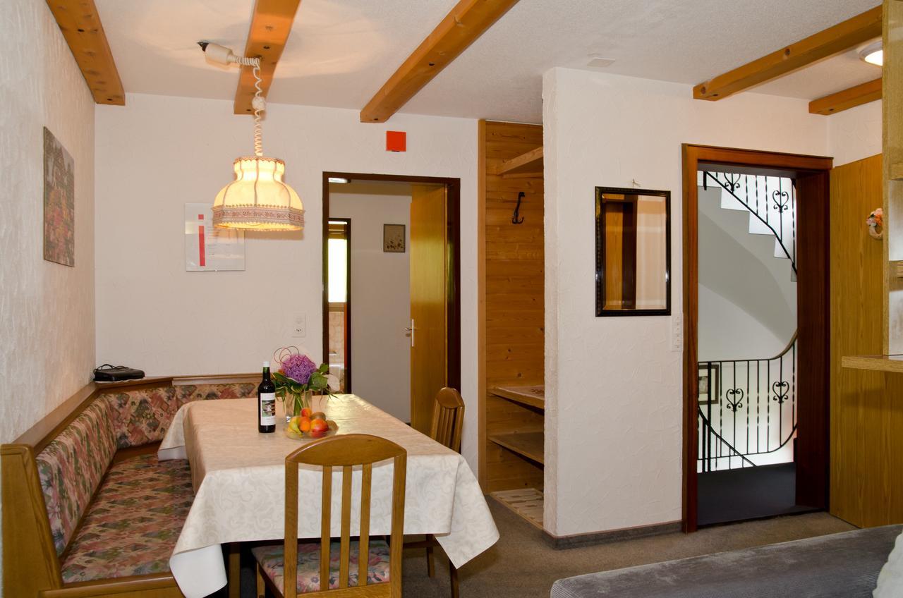 Haus Che D'Mot Apartment ซัมเนาน์ ภายนอก รูปภาพ