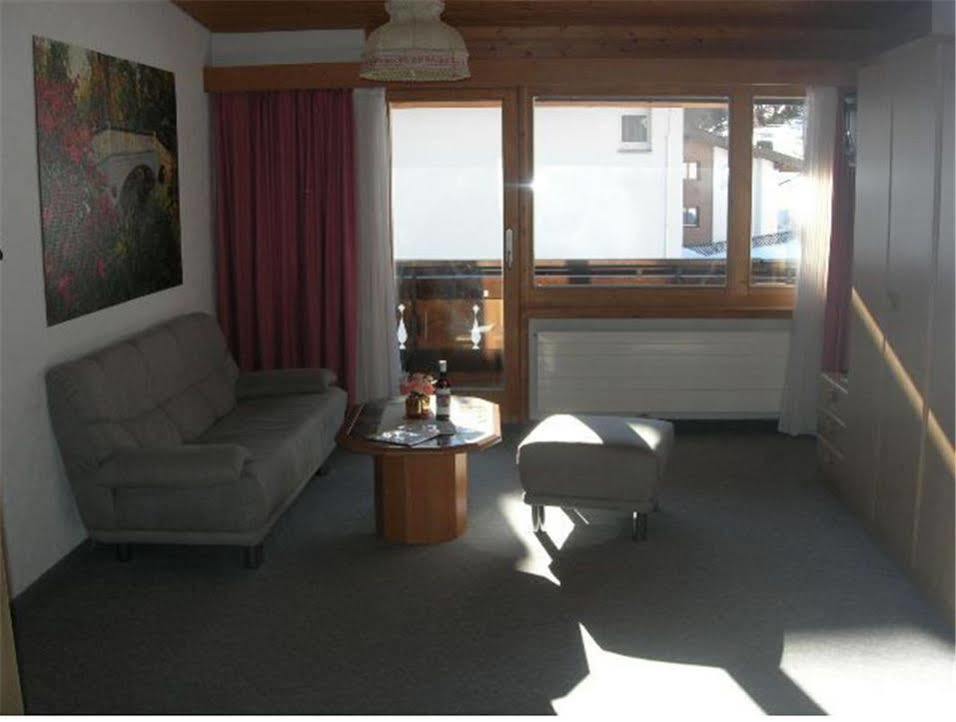 Haus Che D'Mot Apartment ซัมเนาน์ ภายนอก รูปภาพ