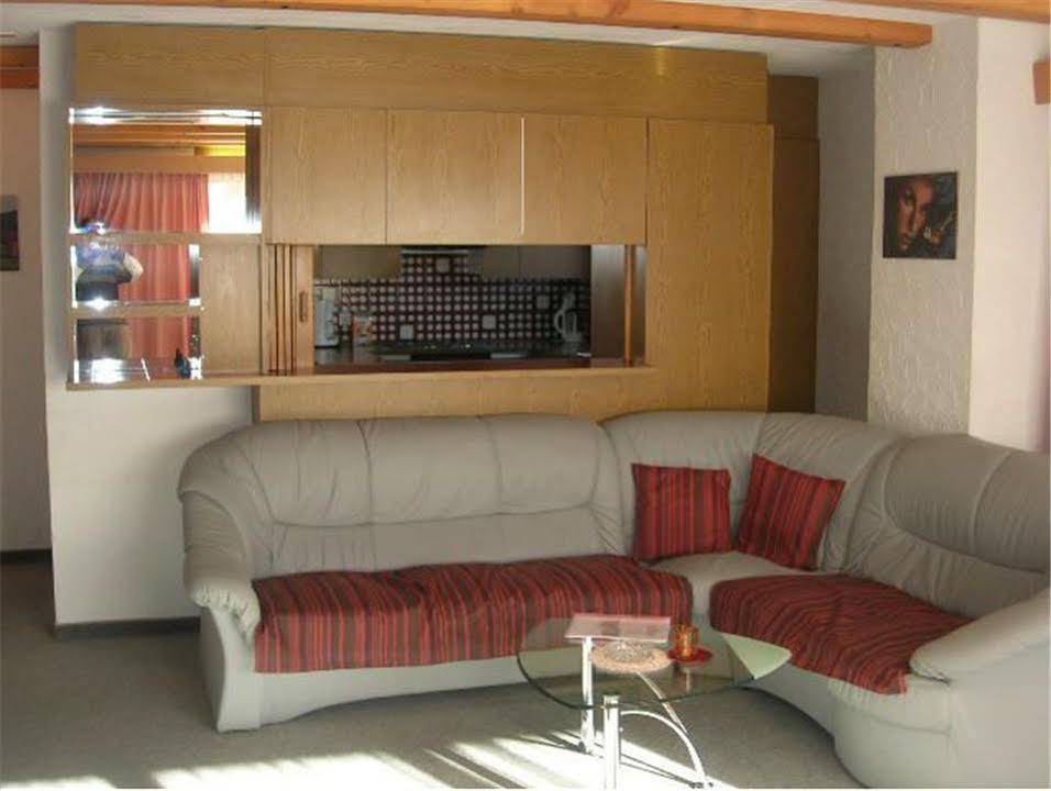 Haus Che D'Mot Apartment ซัมเนาน์ ภายนอก รูปภาพ