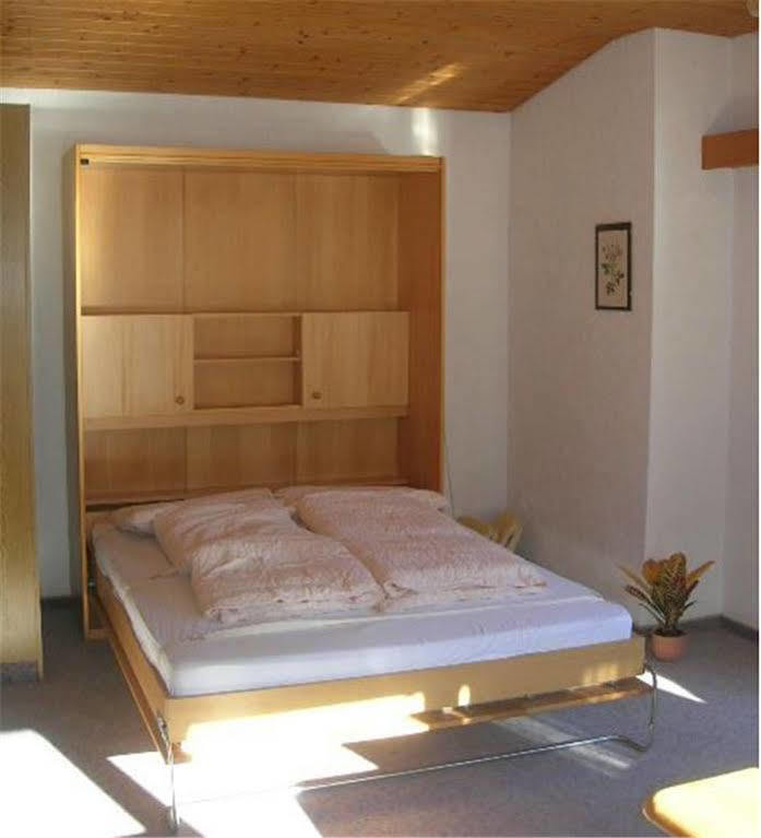 Haus Che D'Mot Apartment ซัมเนาน์ ภายนอก รูปภาพ
